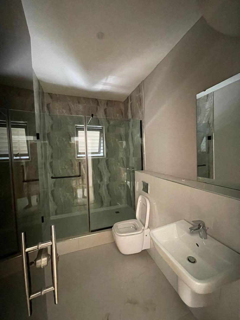 Bathroom-Rafters-Properties-3-bedroom apartment in Banana Island Ikoyi